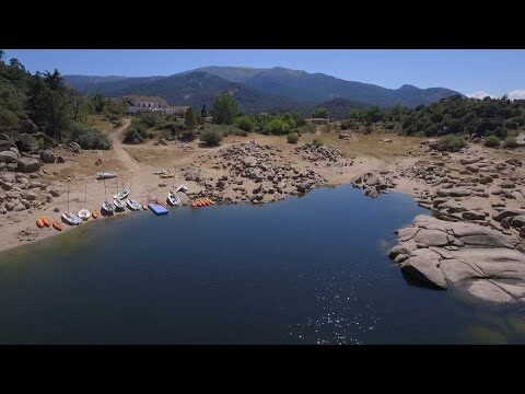 Remando en Parques Naturales: Una Aventura Sostenible