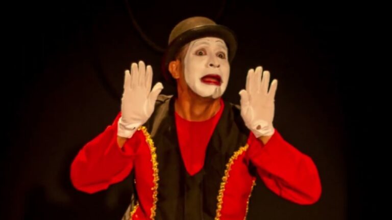 Circuitos Art&iacute;sticos en Parques: Un Viaje Creativo al Aire Libre