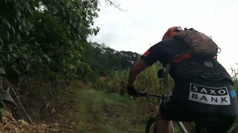 Ciclov&iacute;as y Senderos: Conectando Comunidades y Naturaleza