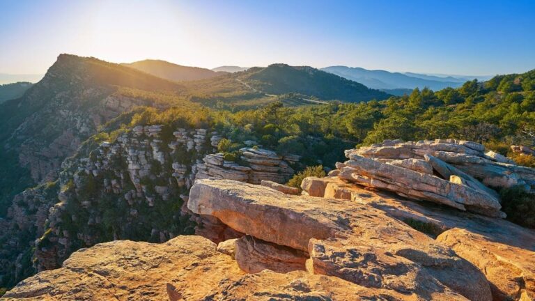 Senderismo en Miradores Naturales: Experiencias &Uacute;nicas