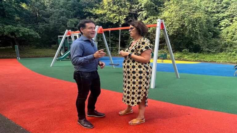 Parques Deportivos con Zonas Infantiles