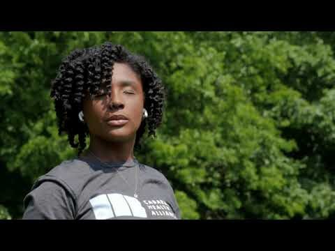 Momentos de Paz en Parques: Espacios para Yoga y Meditaci&oacute;n