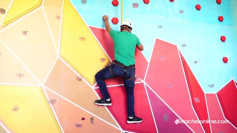Desaf&iacute;os de Escalada en Diversas Regiones