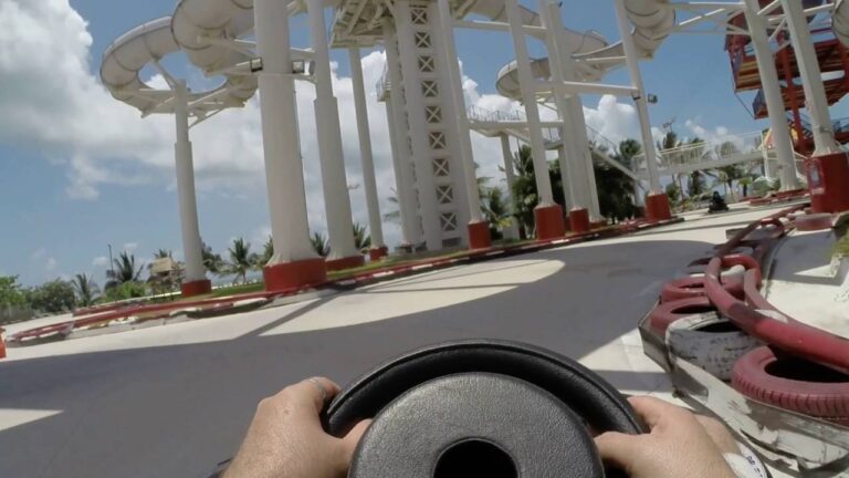 Risas y emociones en parques de diversiones: Una experiencia inolvidable